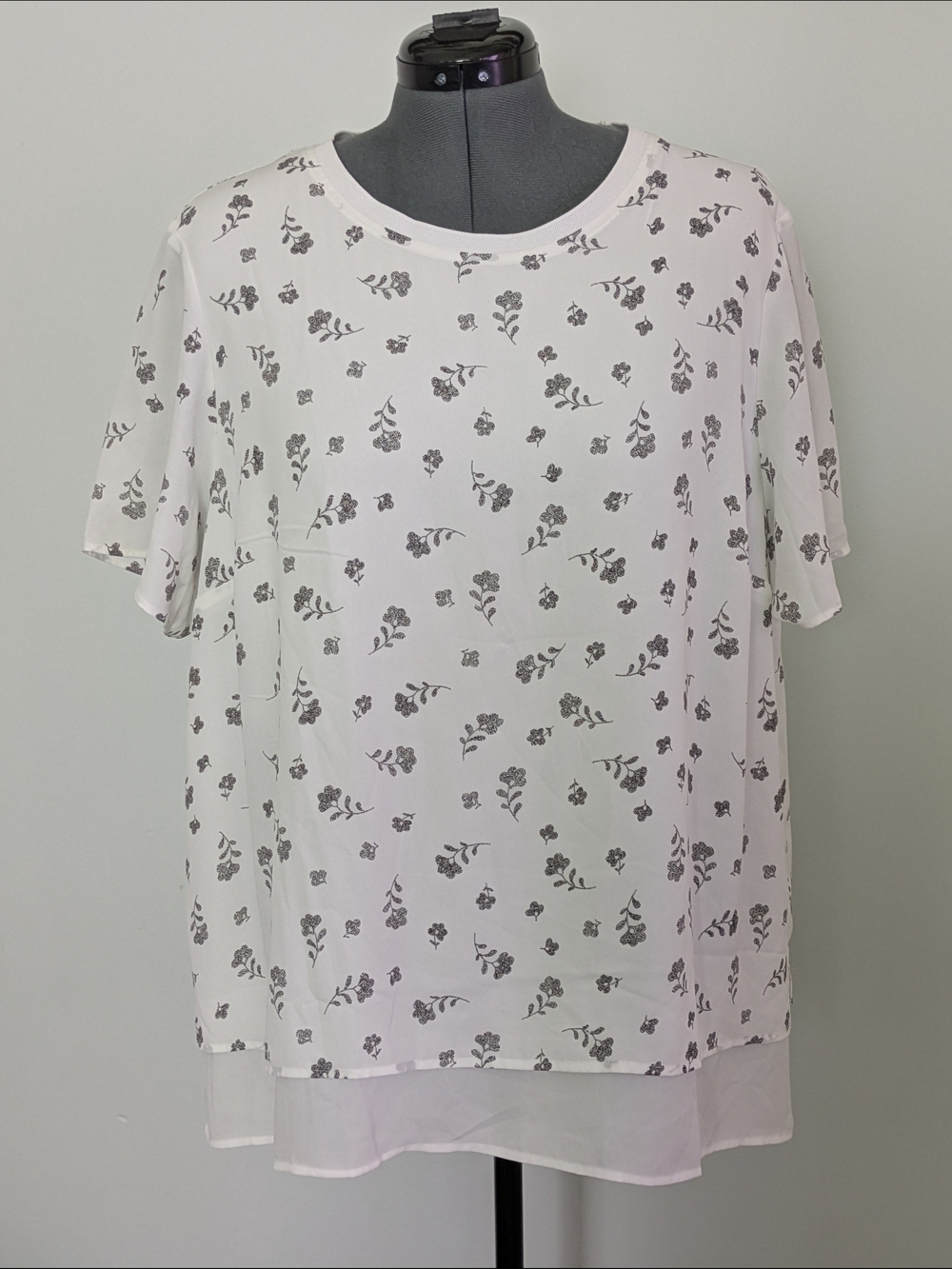 Hilary Radley White Floral Print Short Sleeve Tunic
